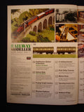 2 - Railway modeller - July 2010 - Rotating transverser - 3 x OO layouts