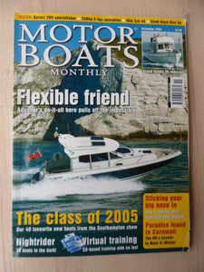 Motor Boats monthly - November 2004 - Aquador 28C - Karnic 2660