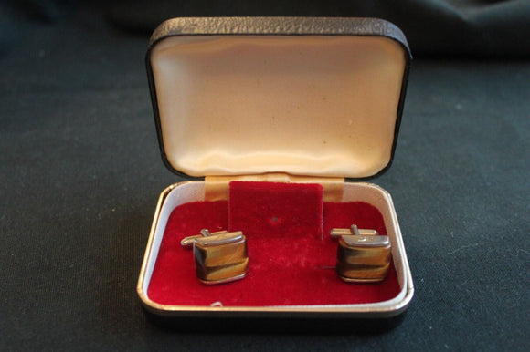 Cufflinks - Vintage gold coloured with stone/resin detail? - 635