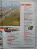 Hornby Magazine # 38 - August 2010 - Street Life - Treneglos - Airbrushing