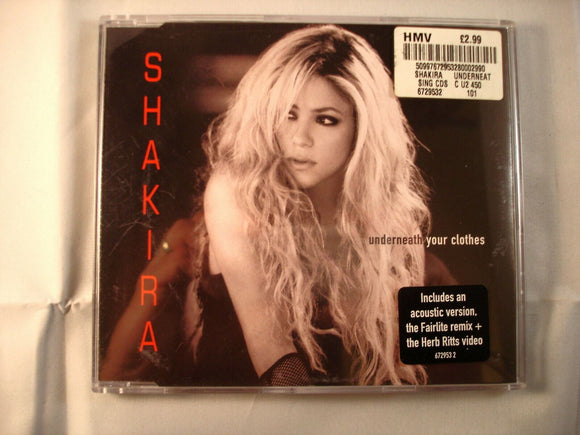 CD Single (B4) - Shakira - Underneath your clothes - 6729532